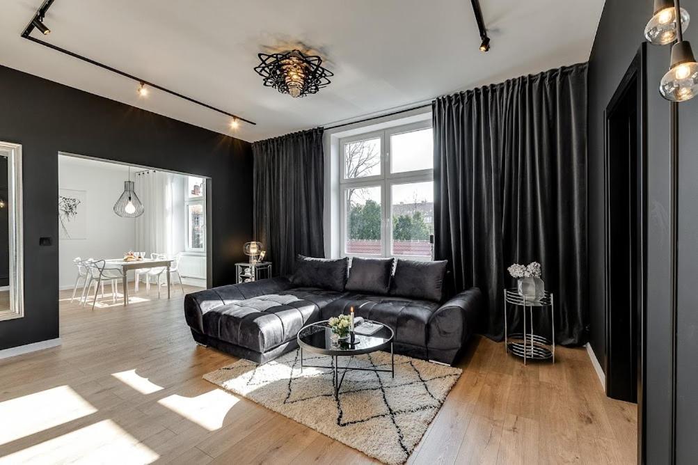 Jan III Sobieski - Luksusowy Apartament L Z Darmowym Prywatnym Parkingiem Gliwice Exterior foto